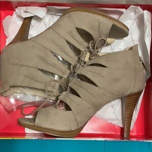 Woman tan heel